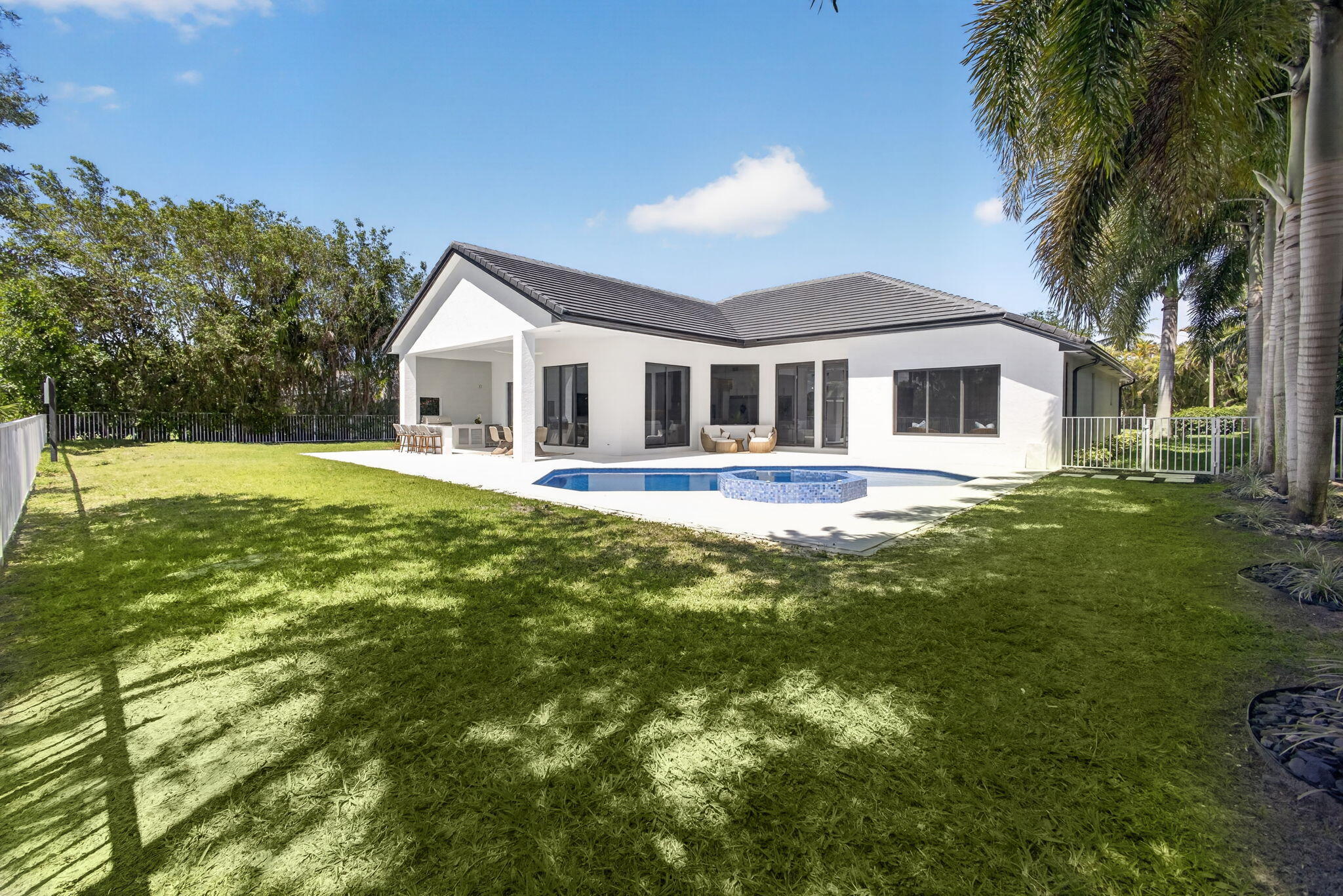 2725 Seneca West Palm Beach, FL 33409