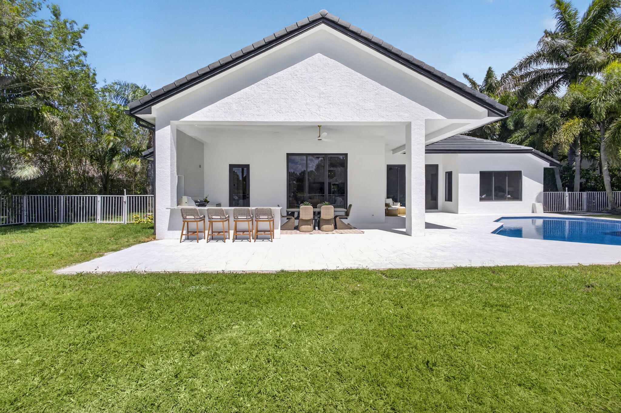 2725 Seneca West Palm Beach, FL 33409
