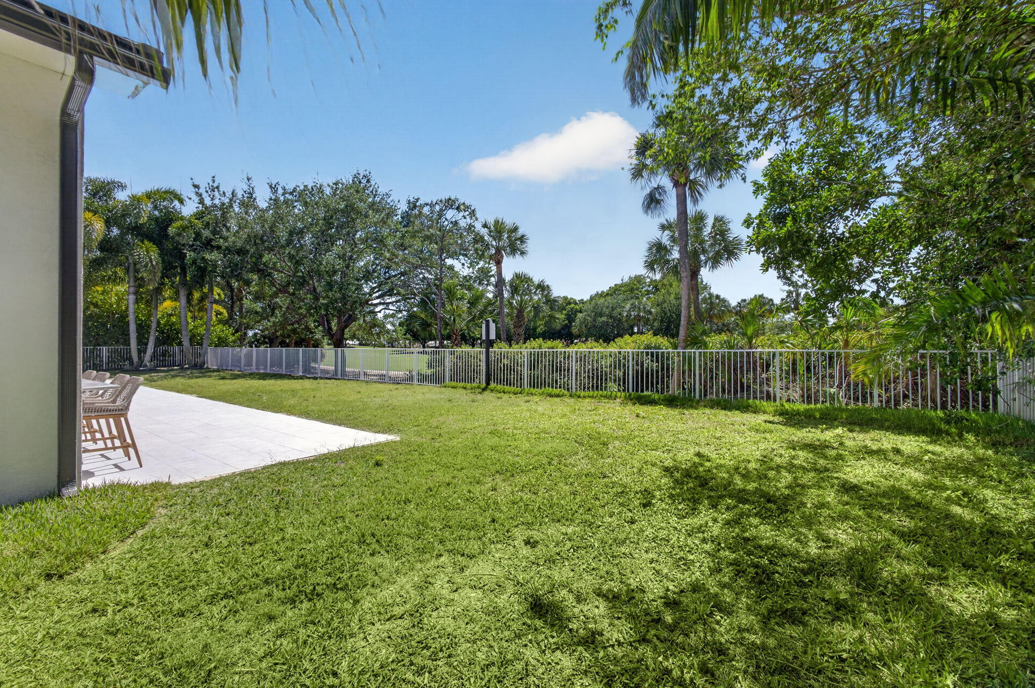 2725 Seneca West Palm Beach, FL 33409