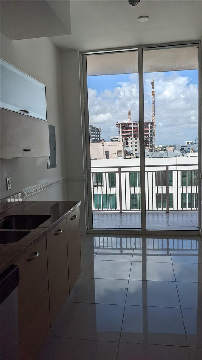 image Uptown Lofts Condo2