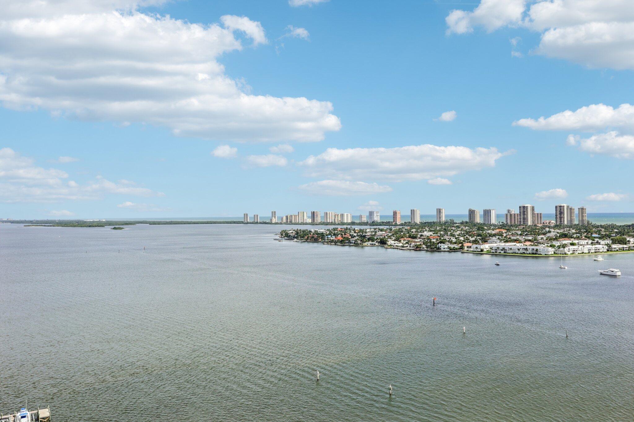 2640 Lake Shr #2008 Riviera Beach, FL 33404