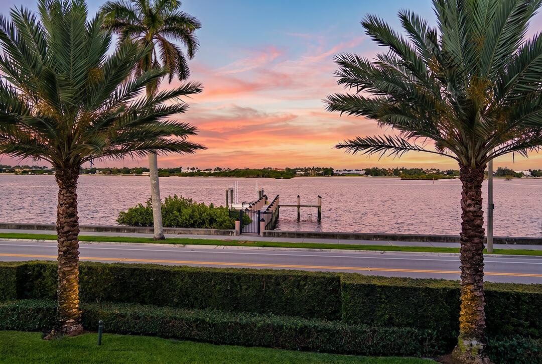 6709 S Flagler West Palm Beach, FL 33405
