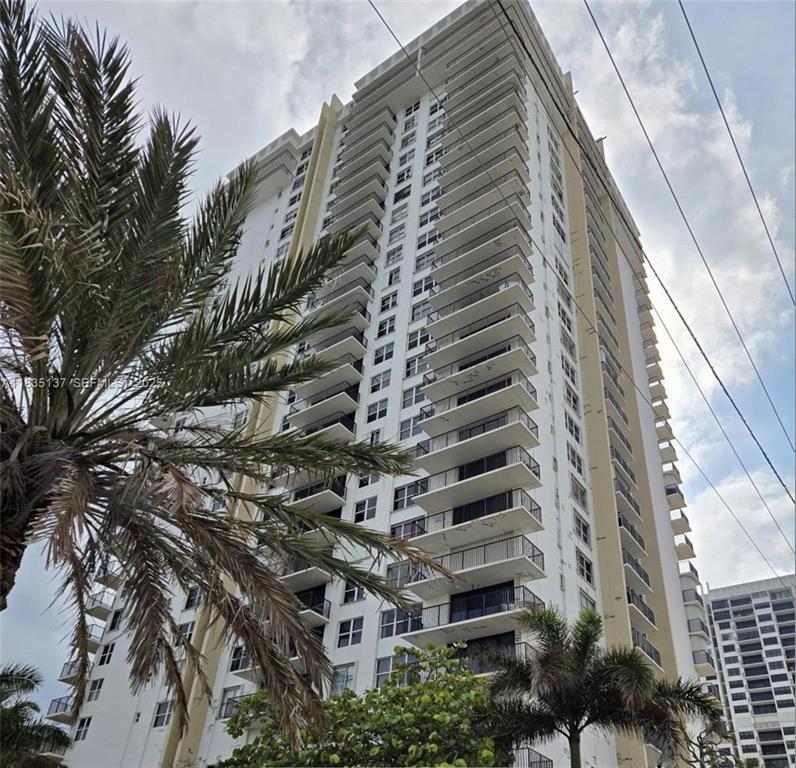 2201 S Ocean #1705