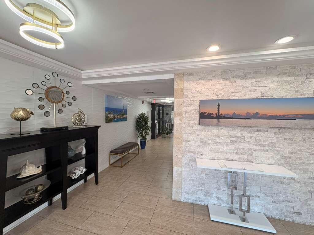 2611 N Riverside #Apt 703 Pompano Beach, FL 33062