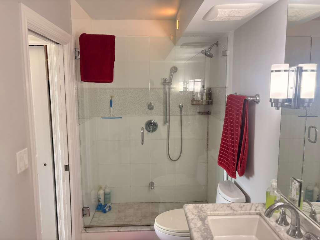 2611 N Riverside #Apt 703 Pompano Beach, FL 33062