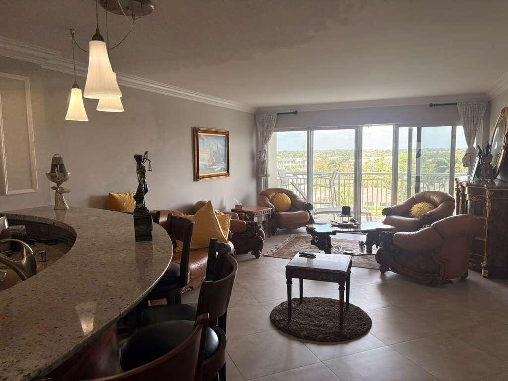 2611 N Riverside #Apt 703 Pompano Beach, FL 33062