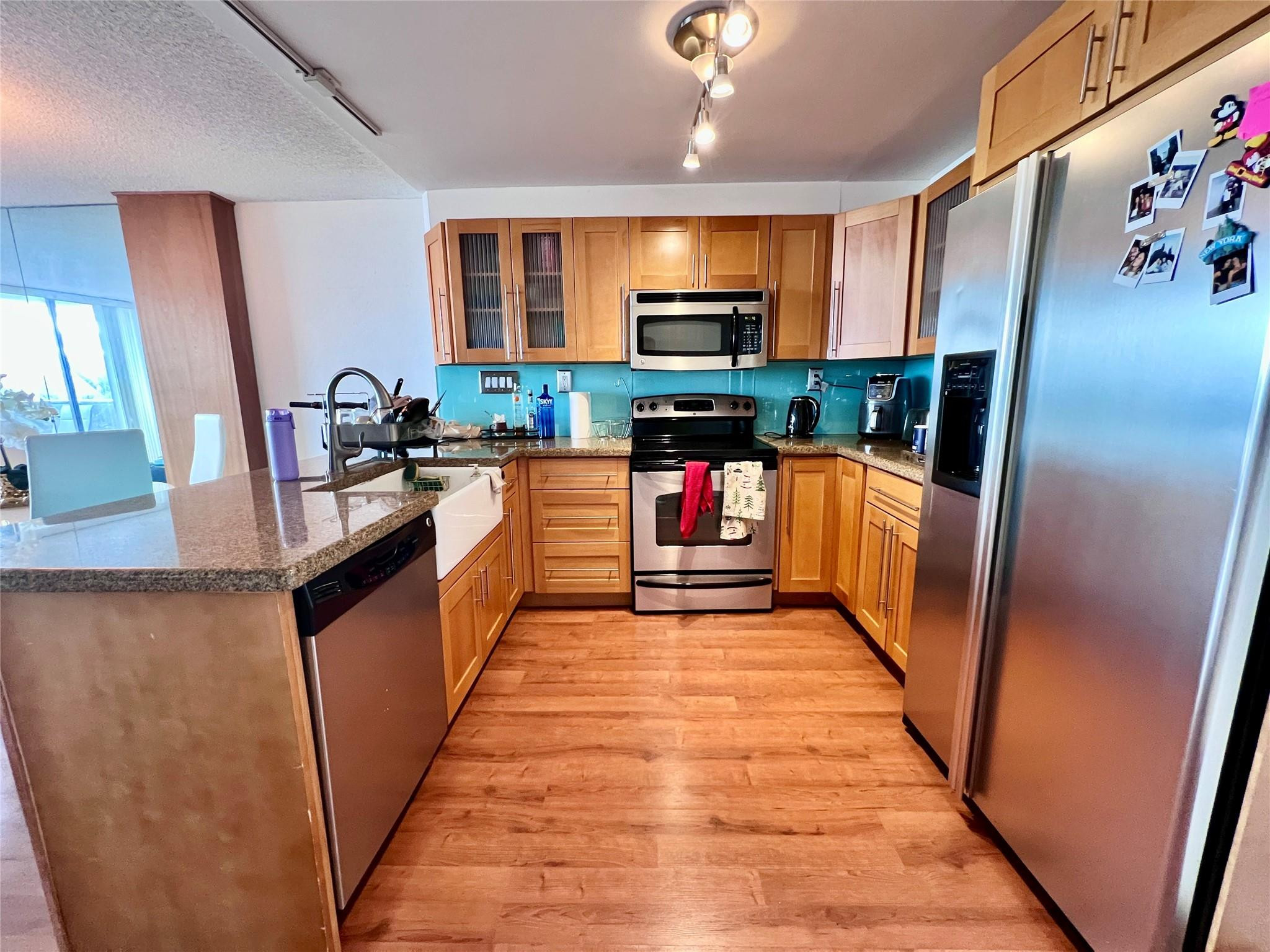 600 NE 36th #309