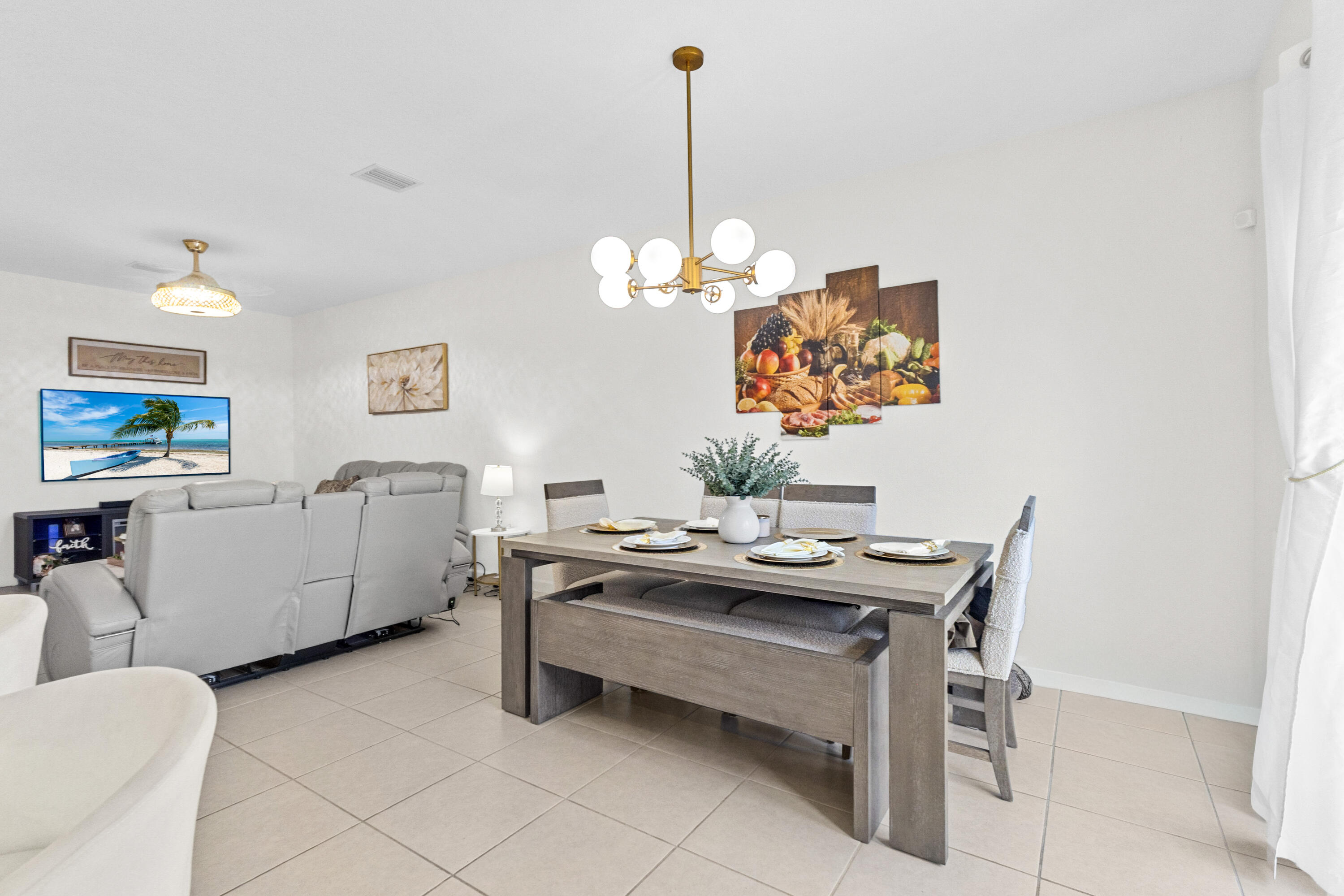 2688 NW 55th Lauderhill, FL 33313