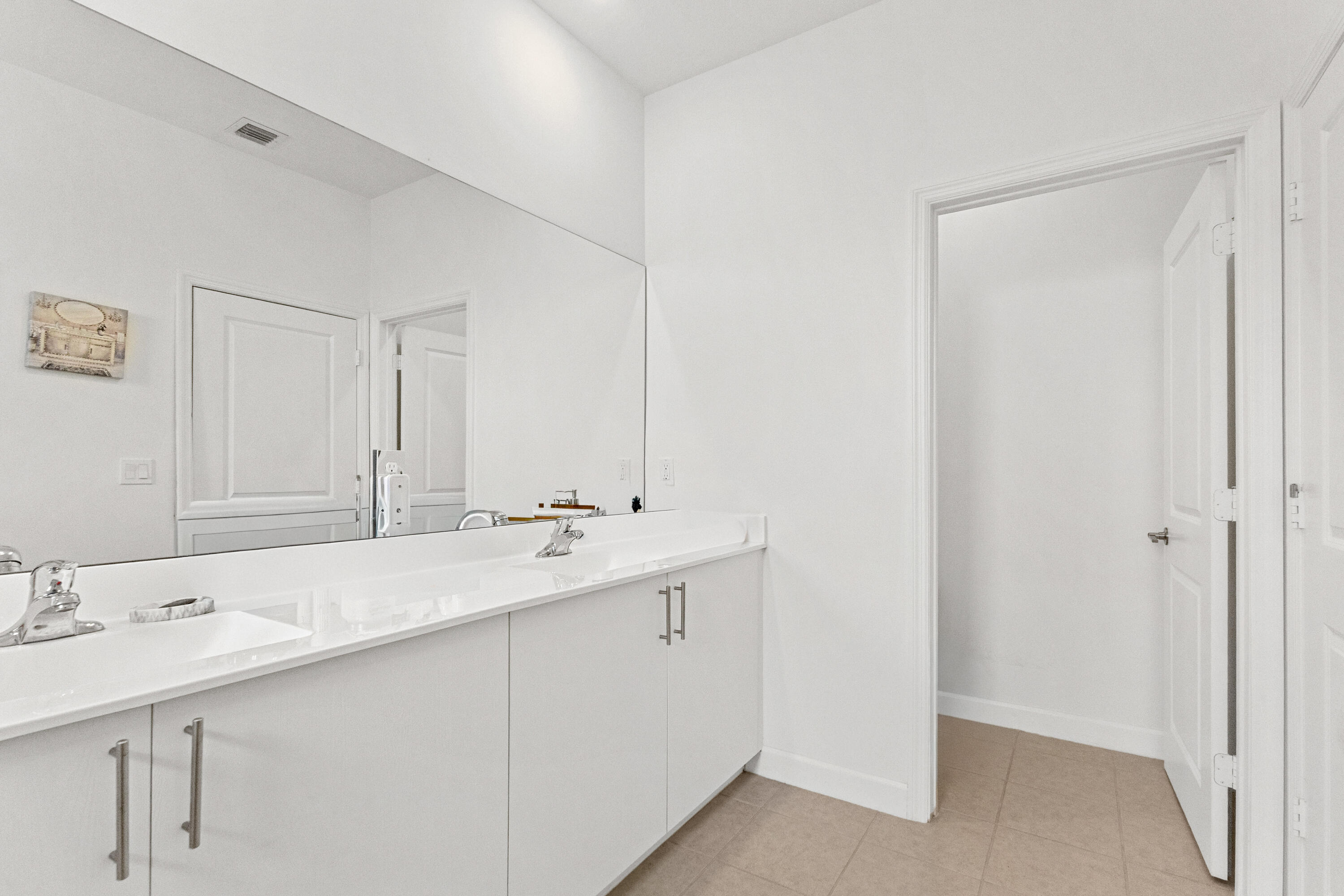 2688 NW 55th Lauderhill, FL 33313