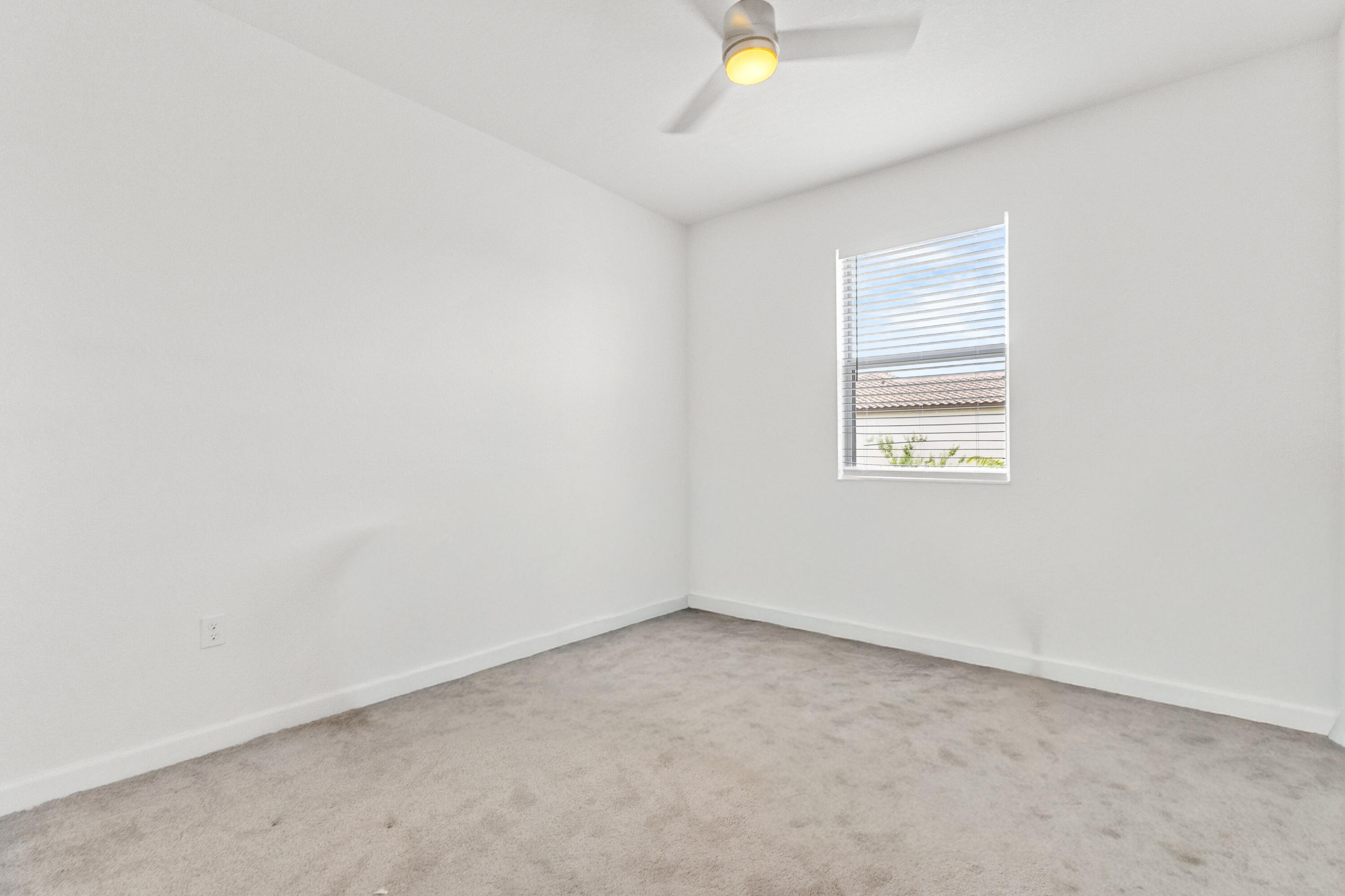 2688 NW 55th Lauderhill, FL 33313