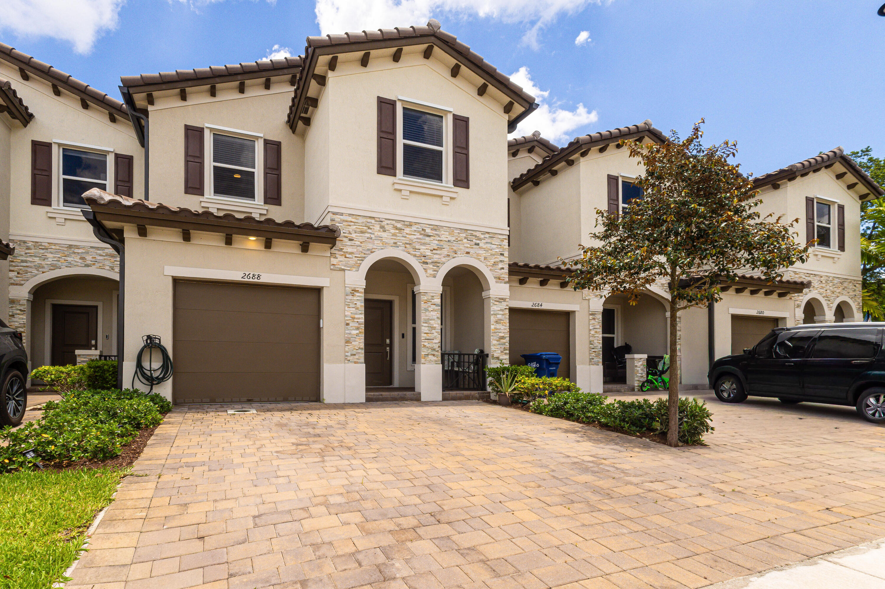 2688 NW 55th Lauderhill, FL 33313