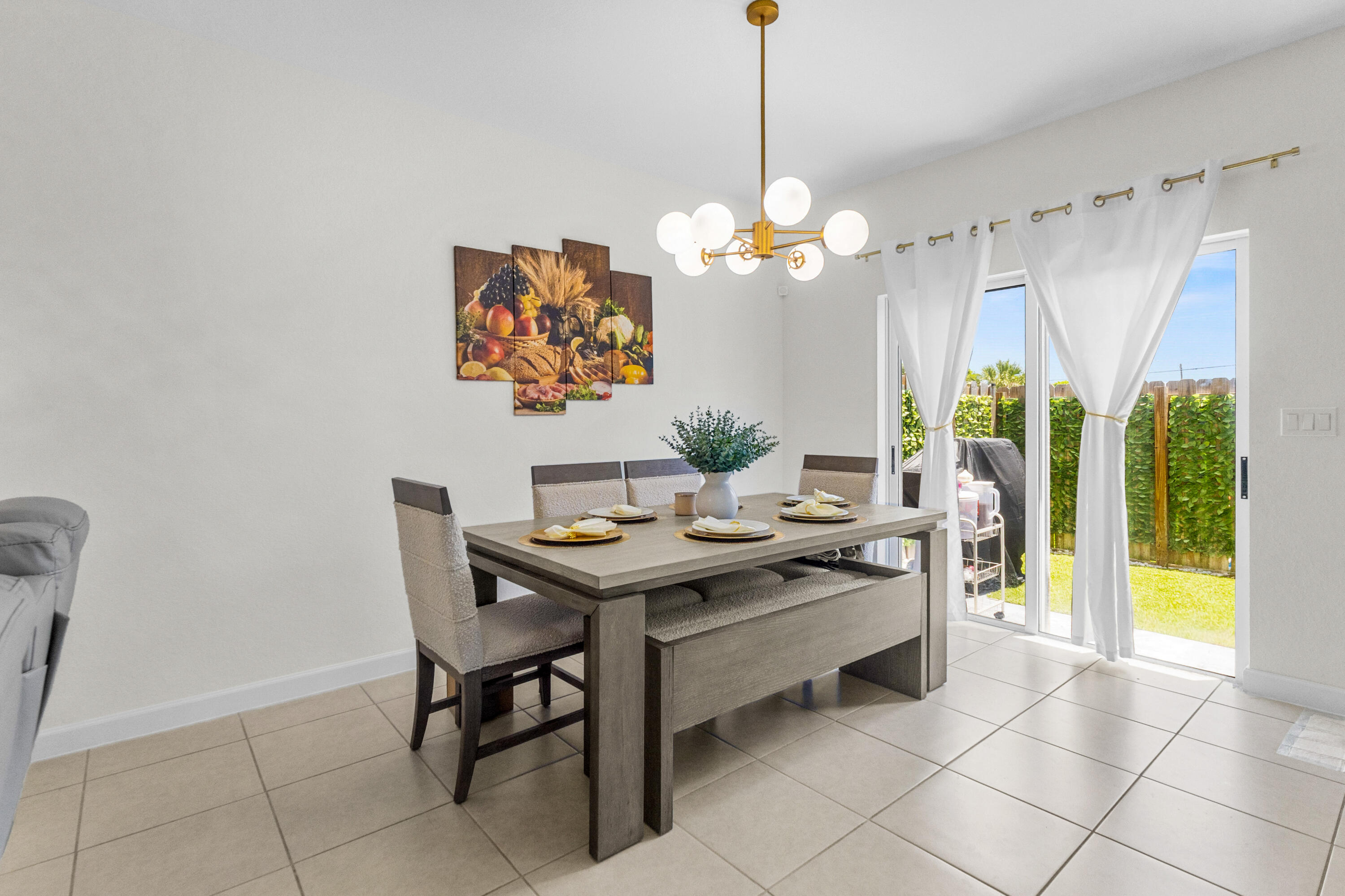 2688 NW 55th Lauderhill, FL 33313