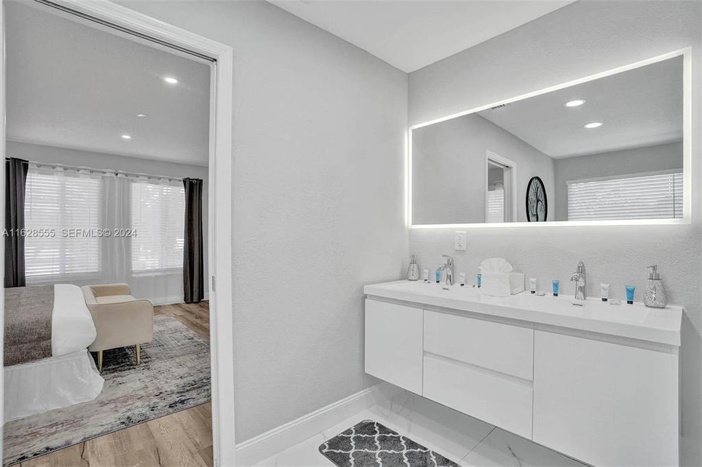 3421 Dover Pompano Beach, FL 33062