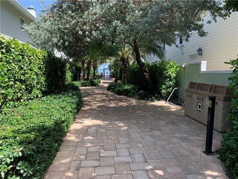 3421 Dover Pompano Beach, FL 33062