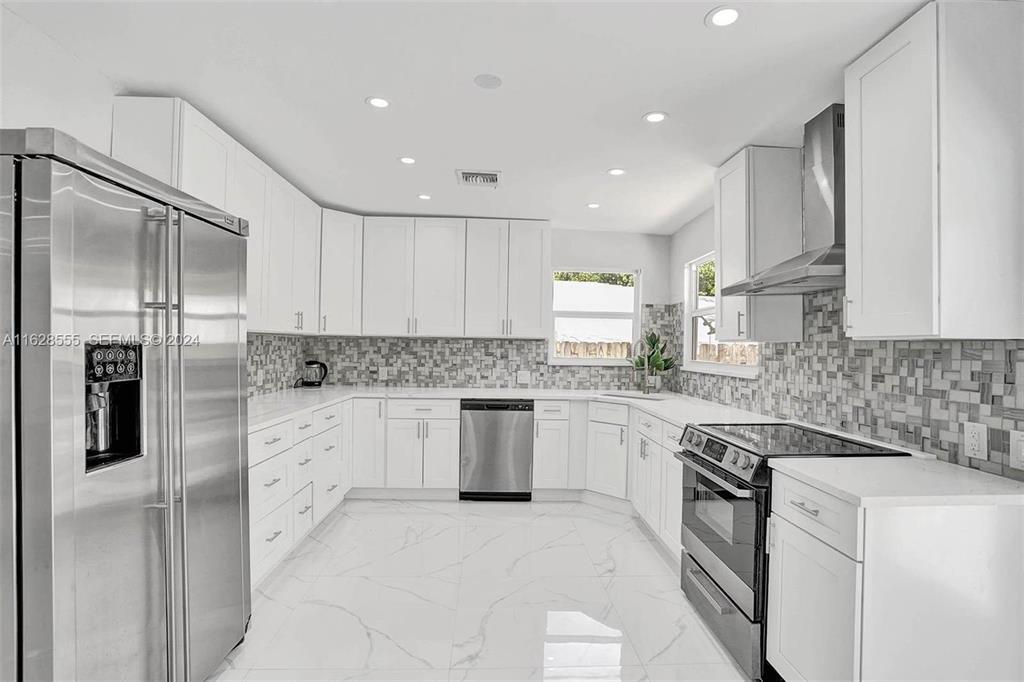 3421 Dover Pompano Beach, FL 33062
