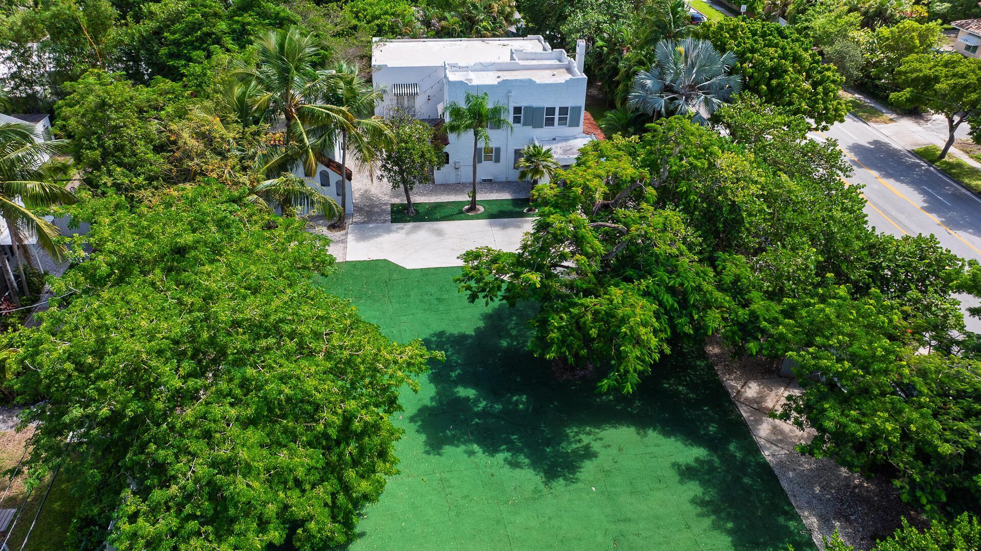 717 Forest Hl West Palm Beach, FL 33405
