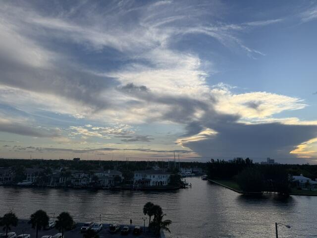 1401 S Ocean #704