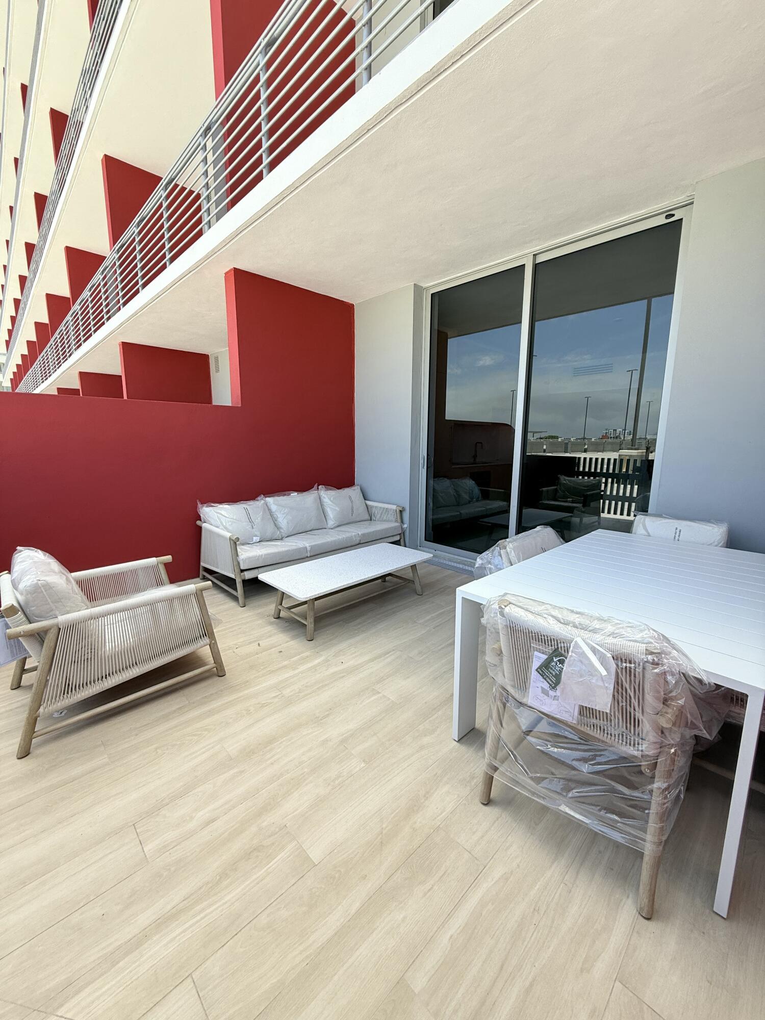 image The Standard Residences Midtown Miami11