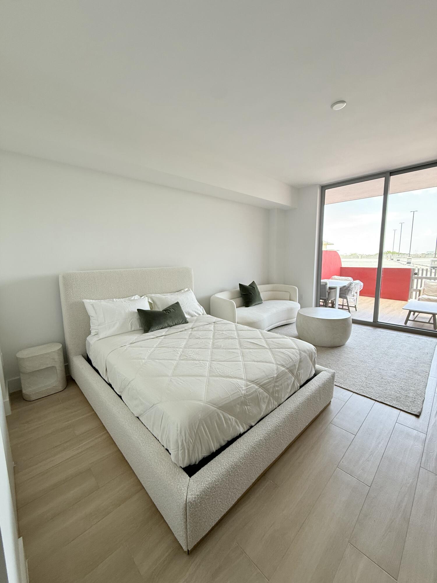 image The Standard Residences Midtown Miami4