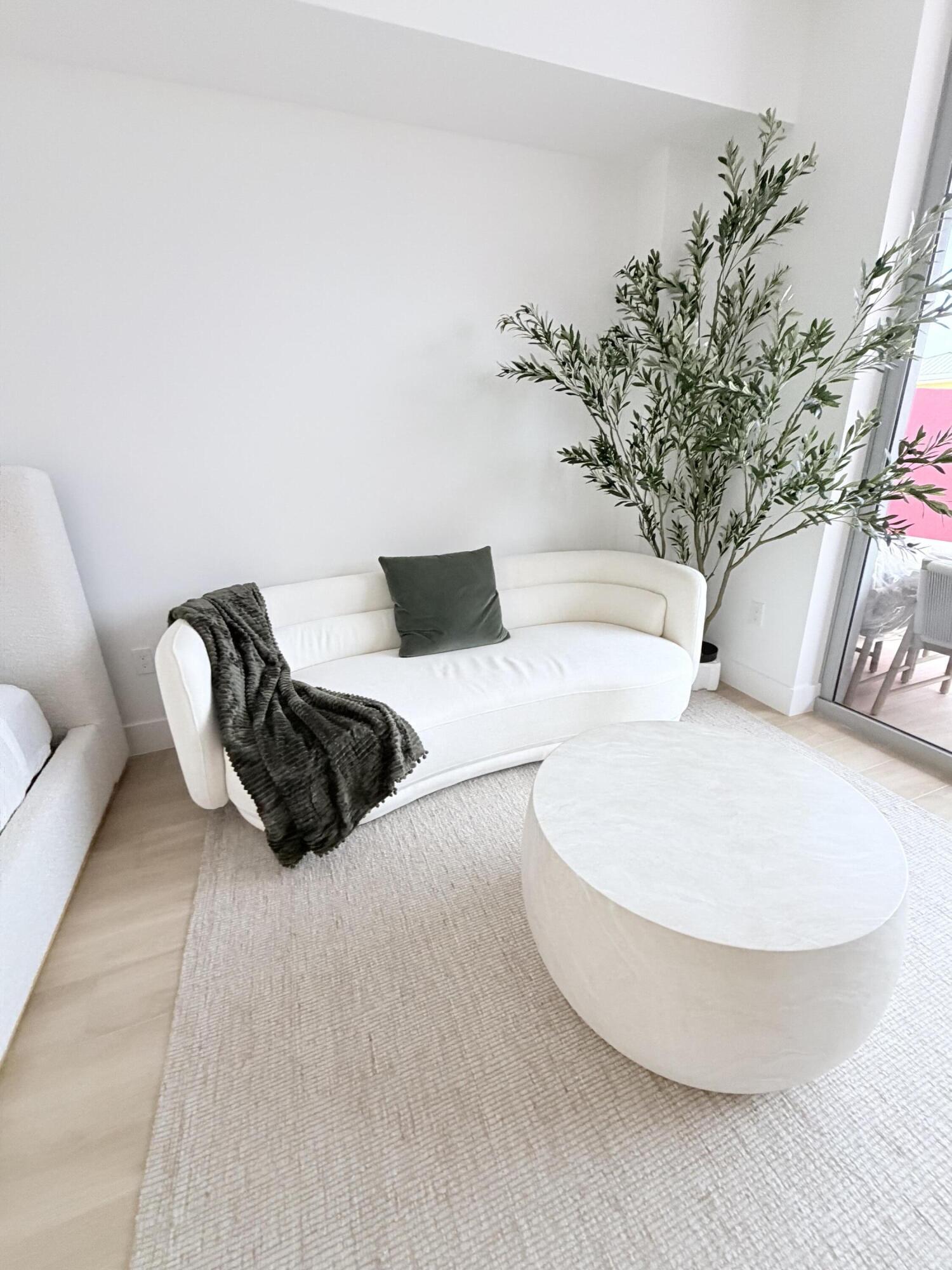 image The Standard Residences Midtown Miami5