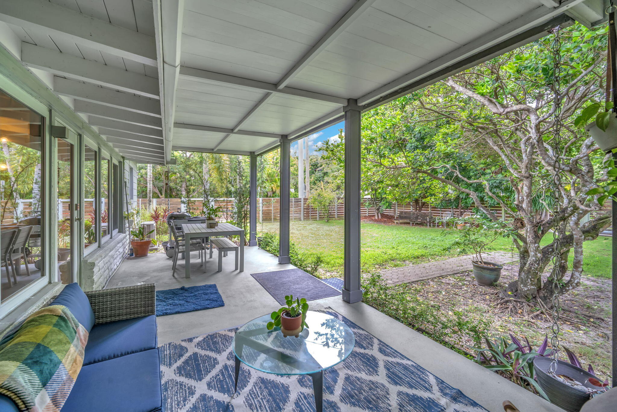 7830 SW 67th South Miami, FL 33143