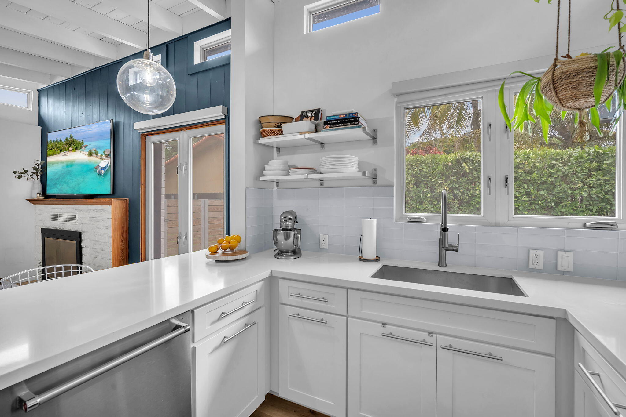 7830 SW 67th South Miami, FL 33143