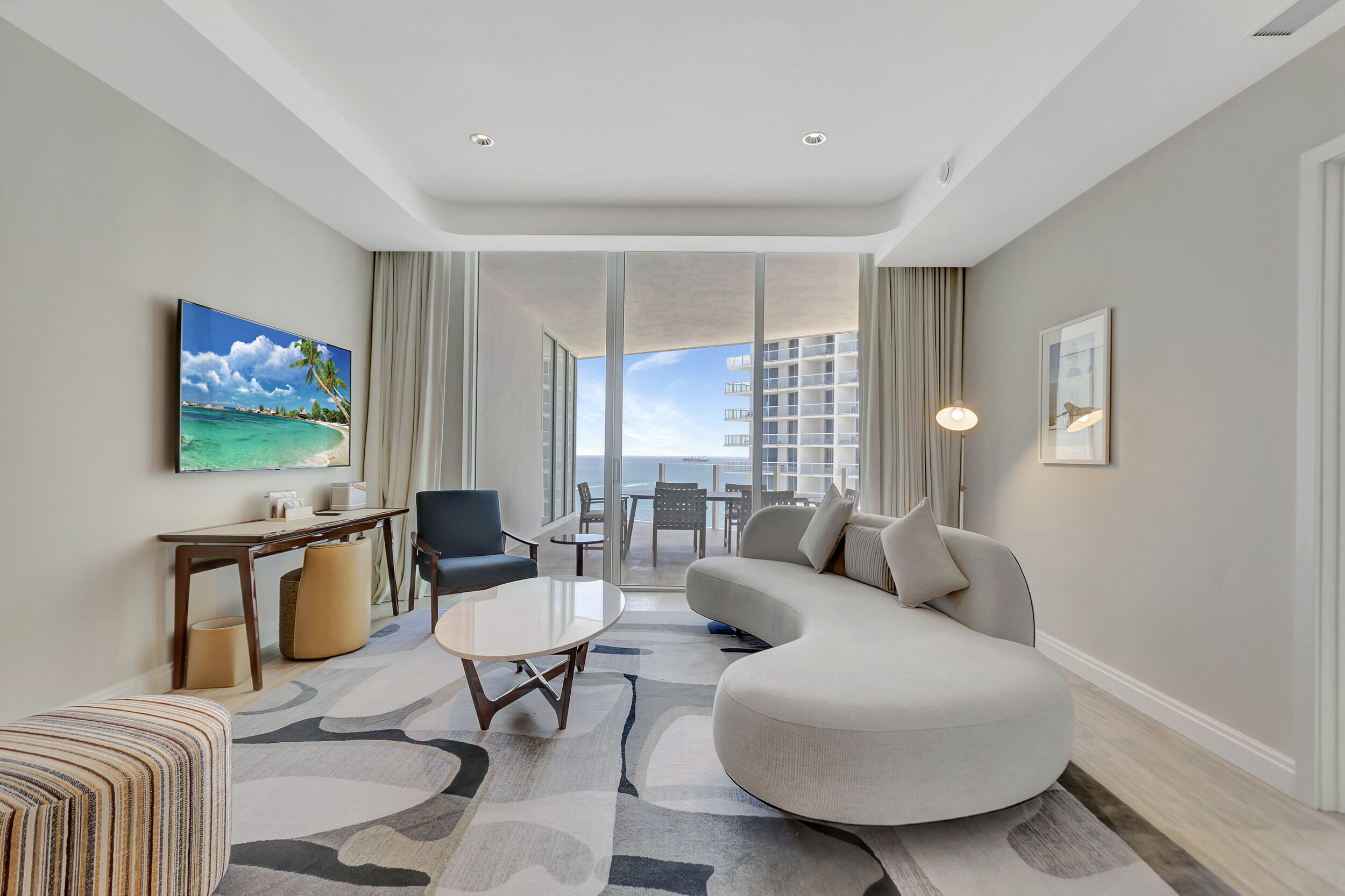 525 N Fort Lauderdale Bch Blvd #1707 Fort Lauderdale, FL 33304