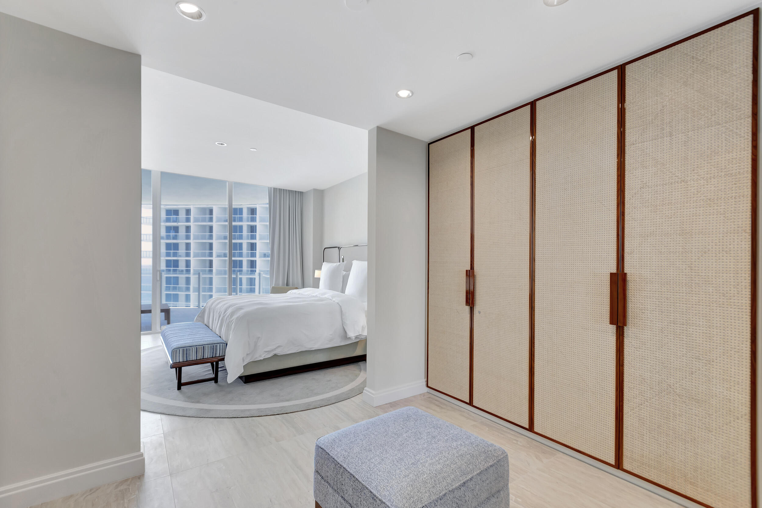 525 N Fort Lauderdale Bch Blvd #1707 Fort Lauderdale, FL 33304