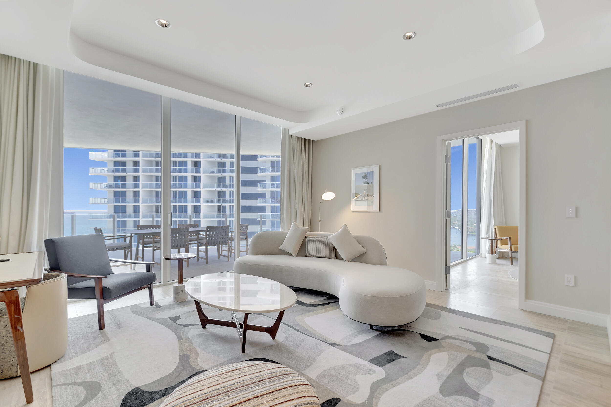 525 N Fort Lauderdale Bch Blvd #1707 Fort Lauderdale, FL 33304