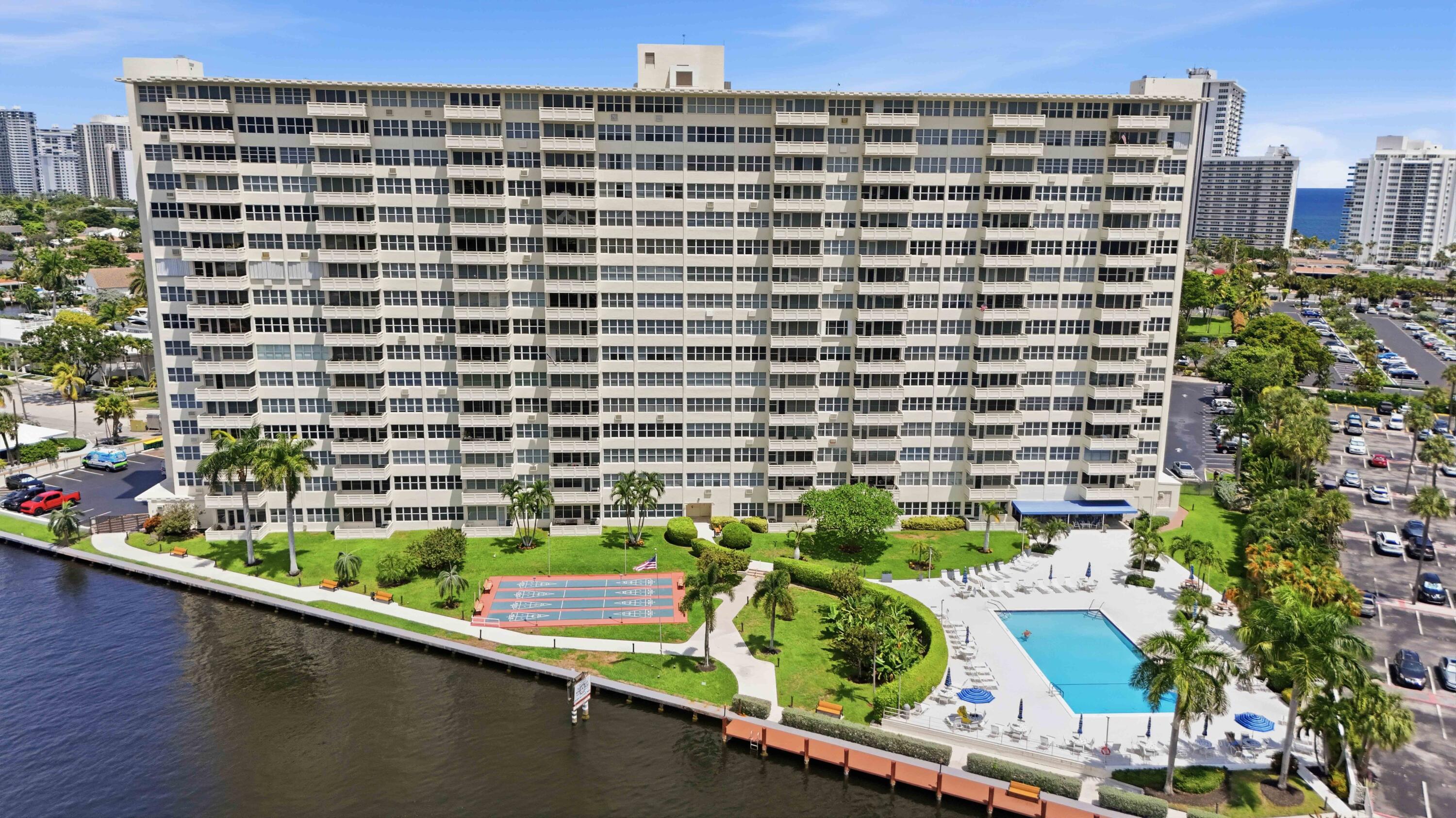 3200 NE 36th St #Unit 318