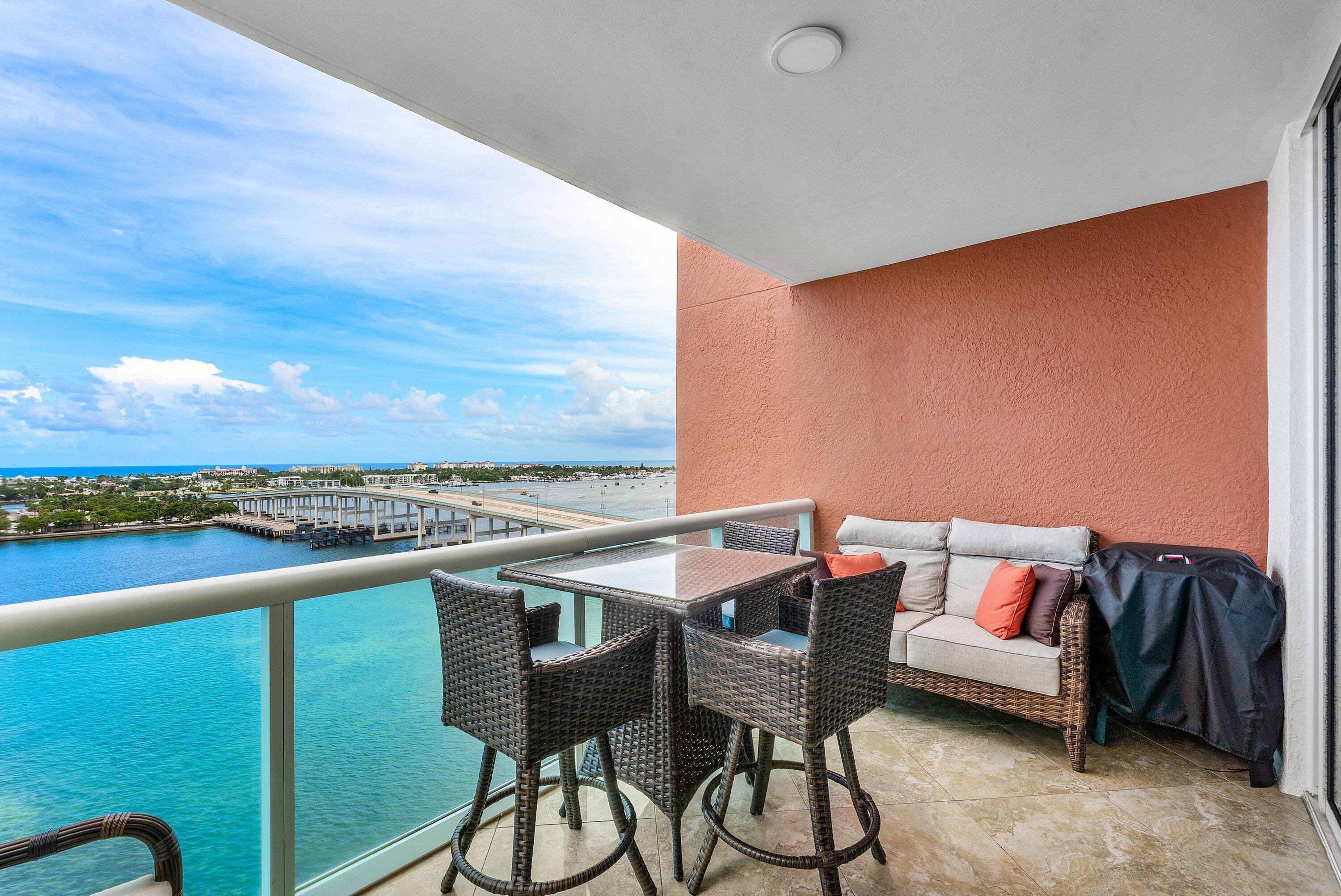 2640 Lake Shr Dr #1210 Riviera Beach, FL 33404