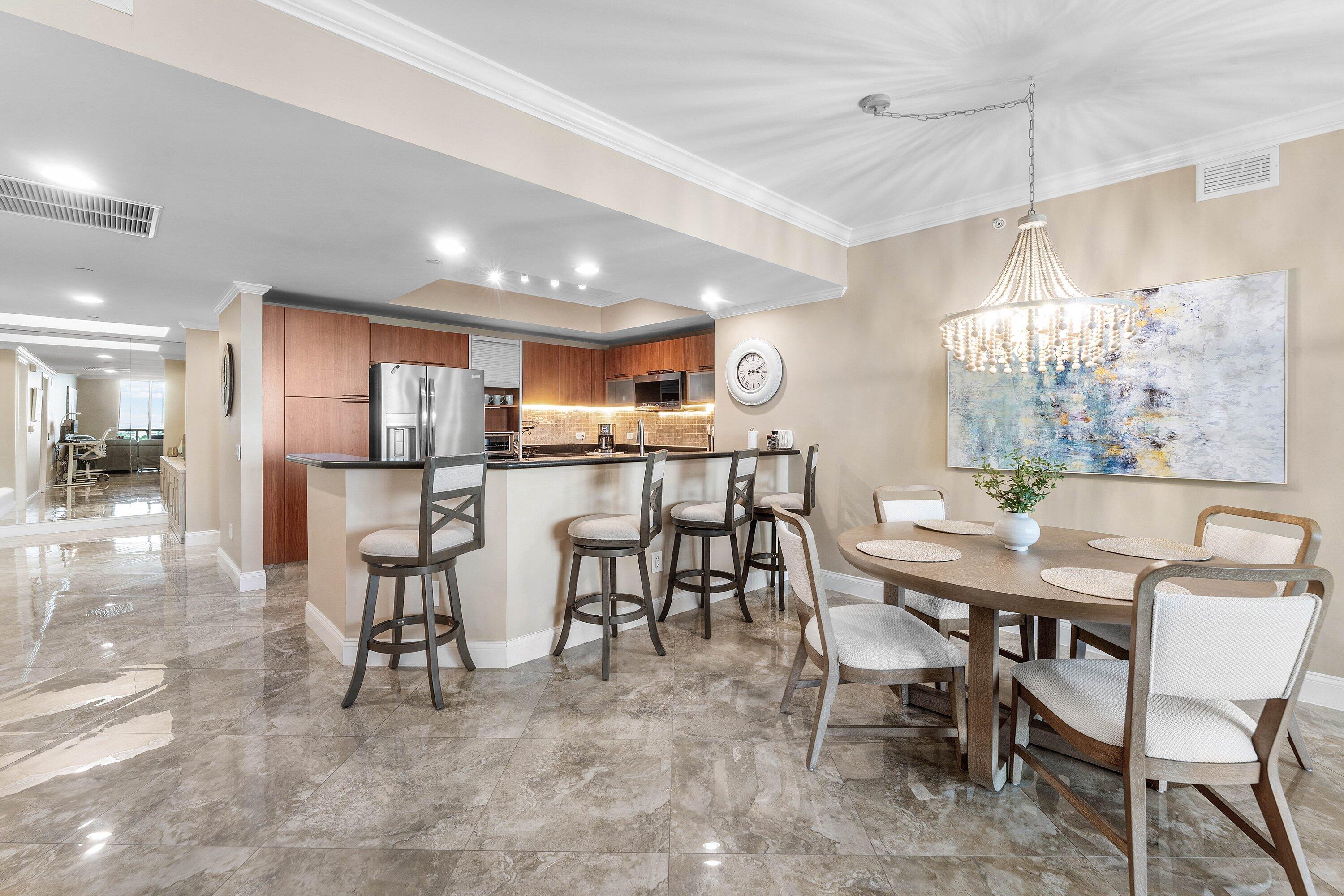 2640 Lake Shr Dr #1210 Riviera Beach, FL 33404