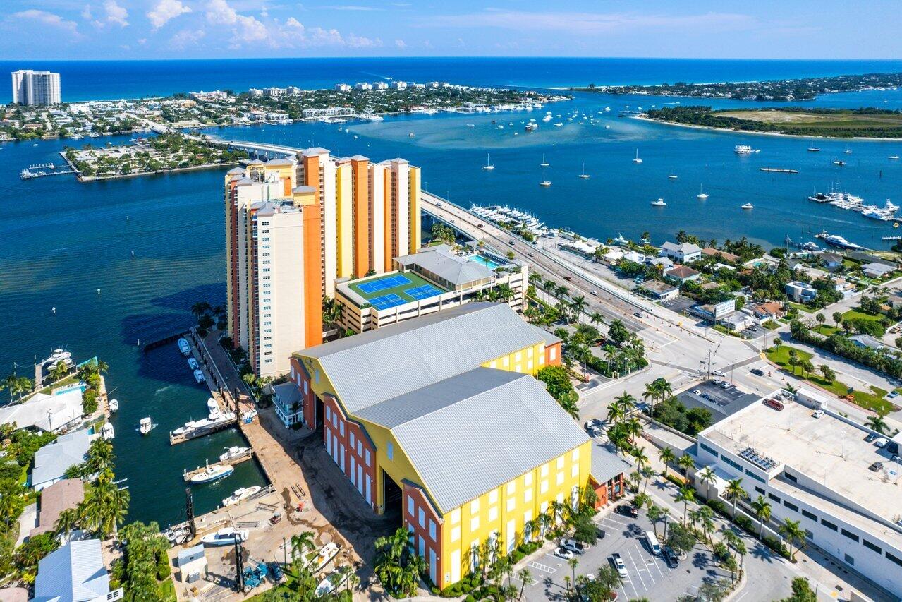 2640 Lake Shr Dr #1210 Riviera Beach, FL 33404