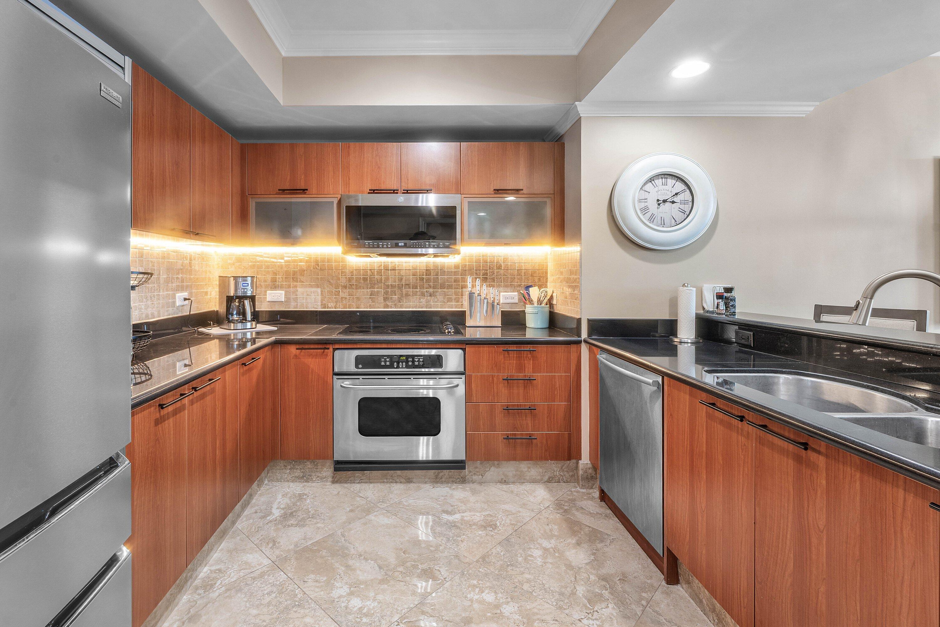 2640 Lake Shr Dr #1210 Riviera Beach, FL 33404