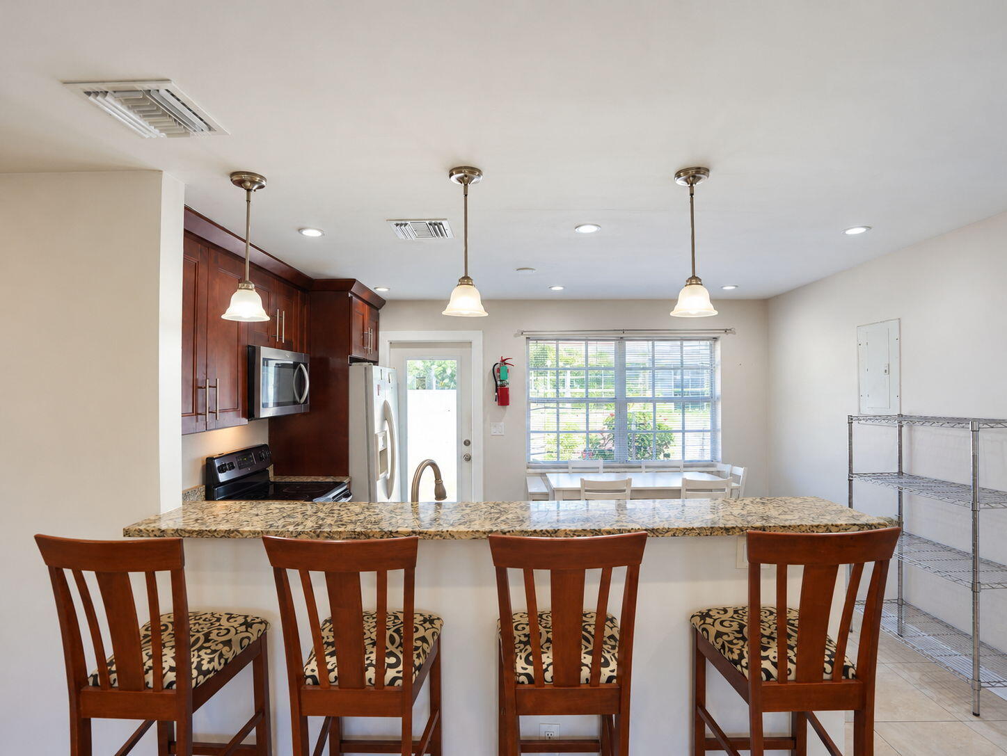 904 NE 10th Ave Pompano Beach, FL 33060