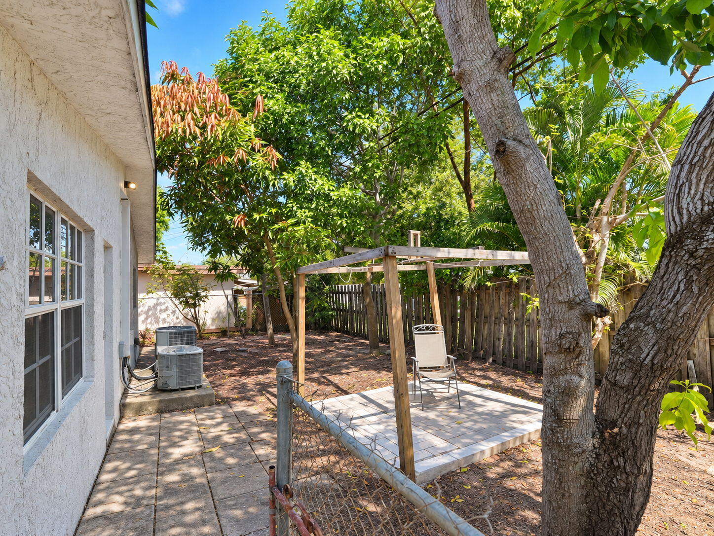 904 NE 10th Ave Pompano Beach, FL 33060