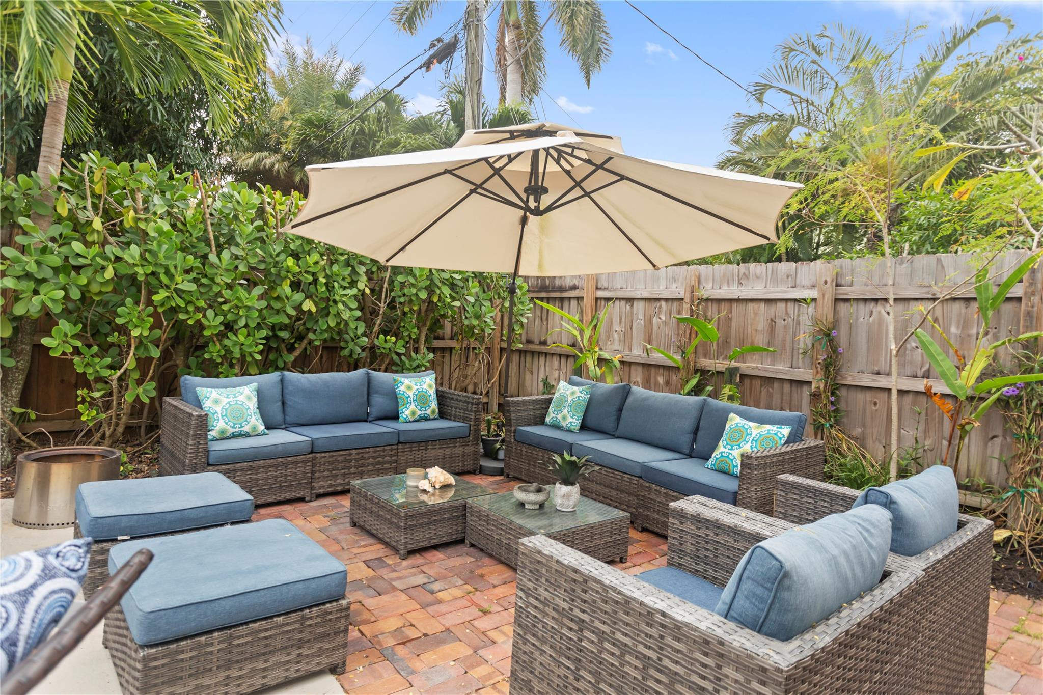 1736 NE 18th St Fort Lauderdale, FL 33305