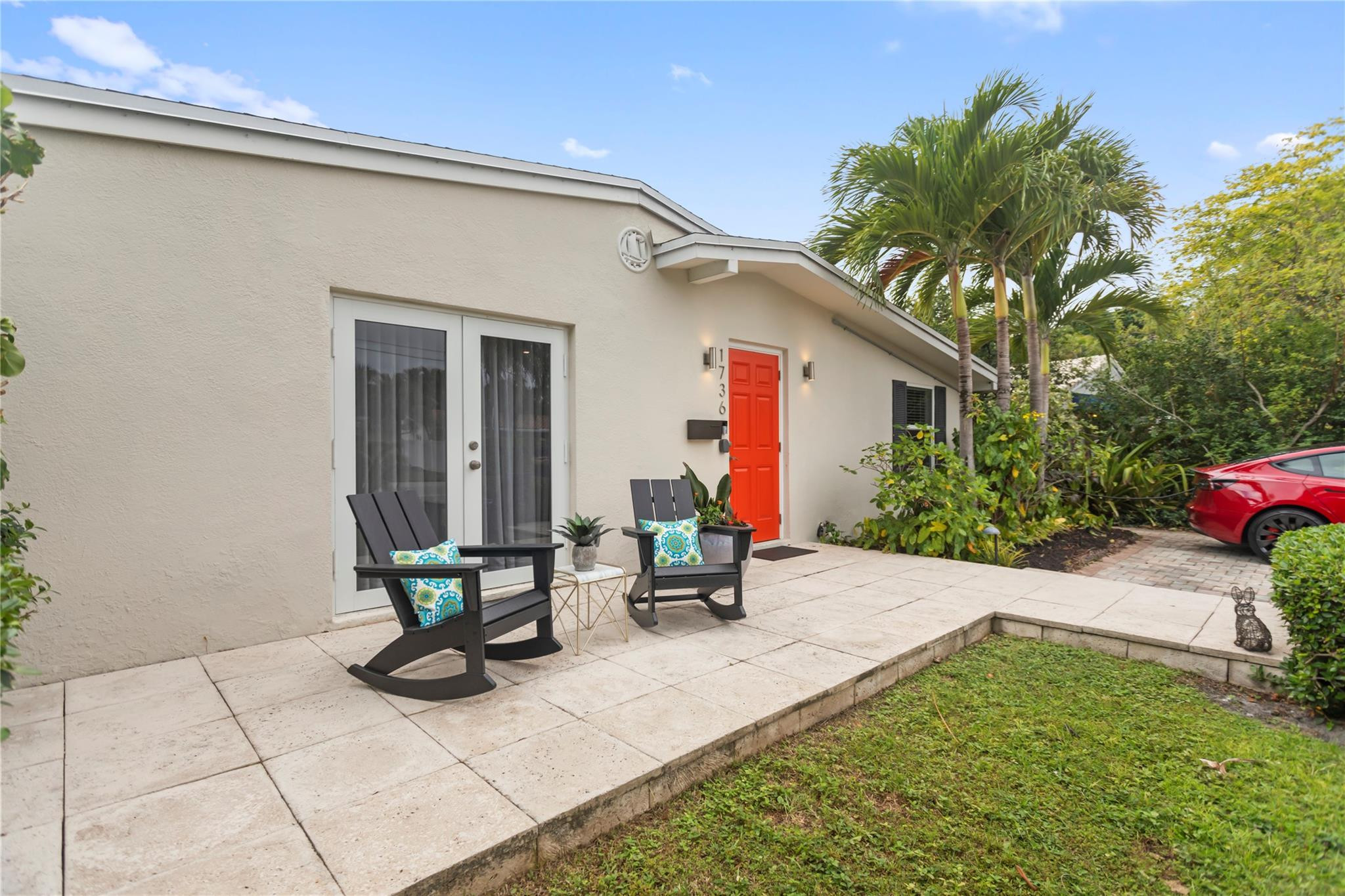1736 NE 18th St Fort Lauderdale, FL 33305