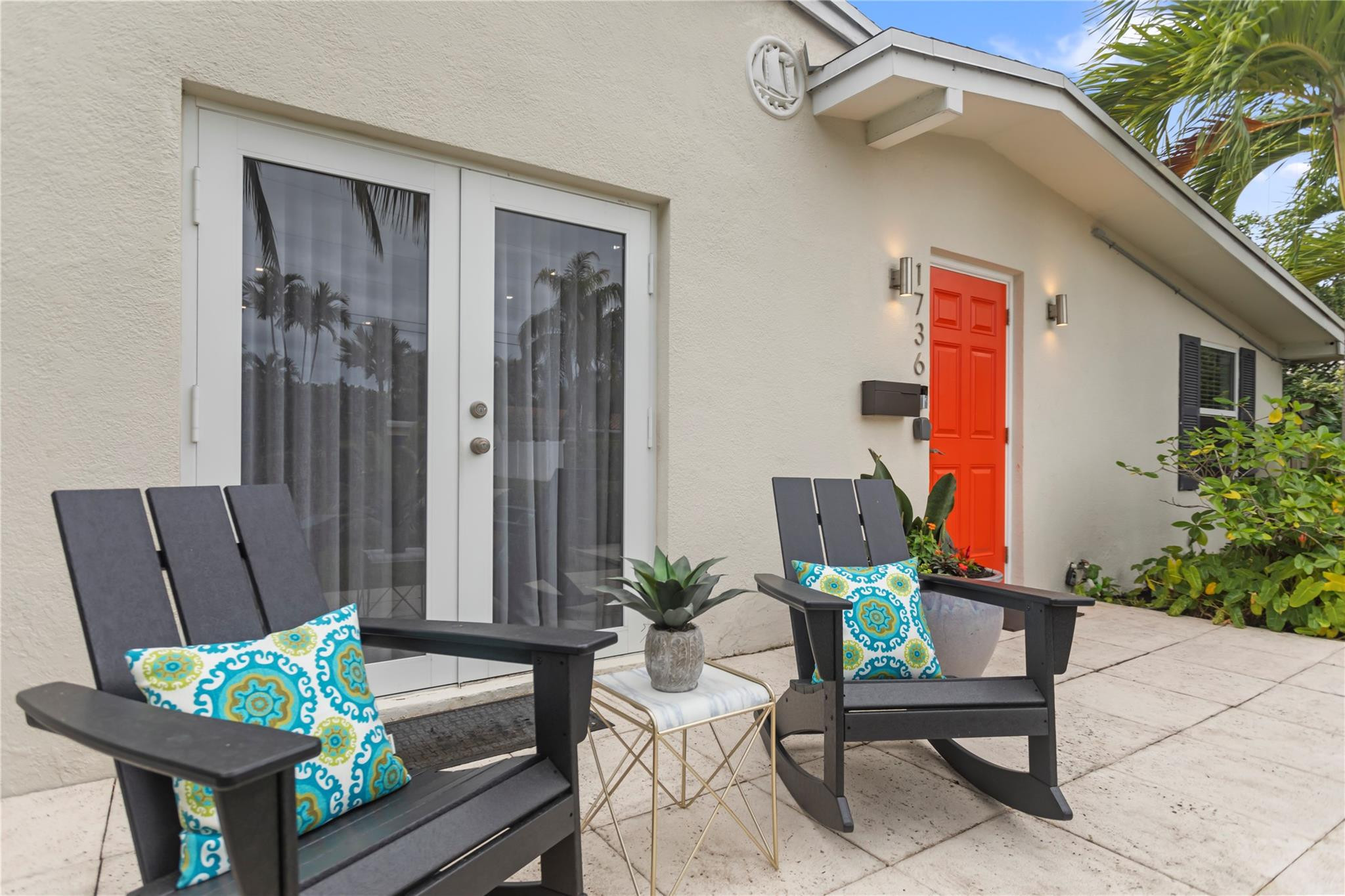 1736 NE 18th St Fort Lauderdale, FL 33305