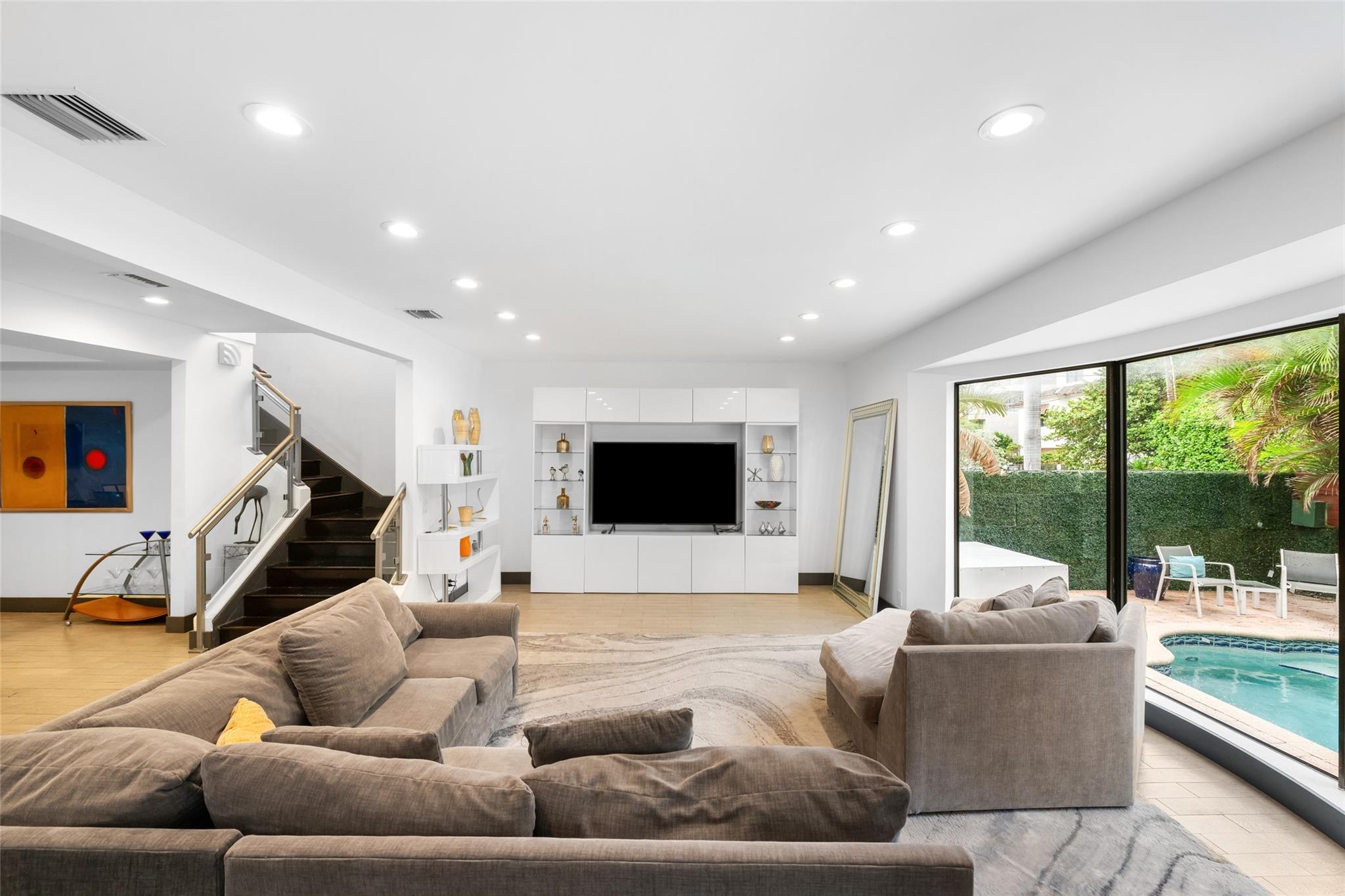 2301 N Atlantic Blvd Fort Lauderdale, FL 33305