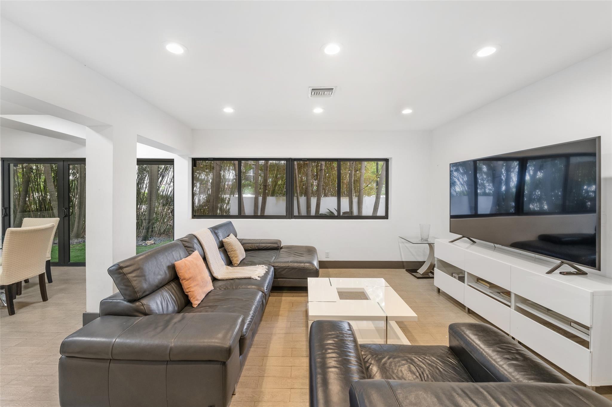 2301 N Atlantic Blvd Fort Lauderdale, FL 33305