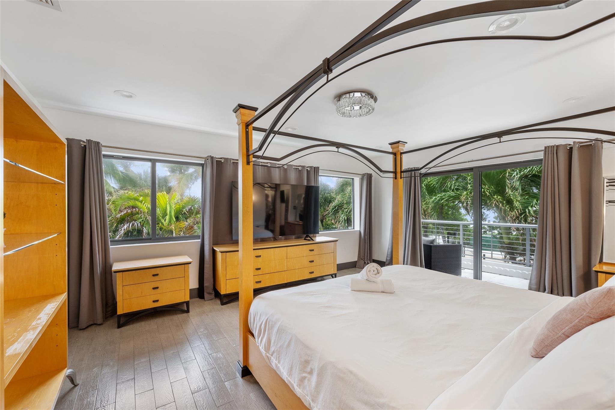 2301 N Atlantic Blvd Fort Lauderdale, FL 33305