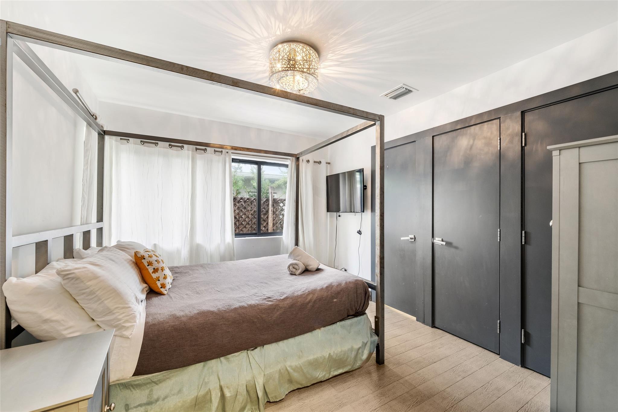 2301 N Atlantic Blvd Fort Lauderdale, FL 33305