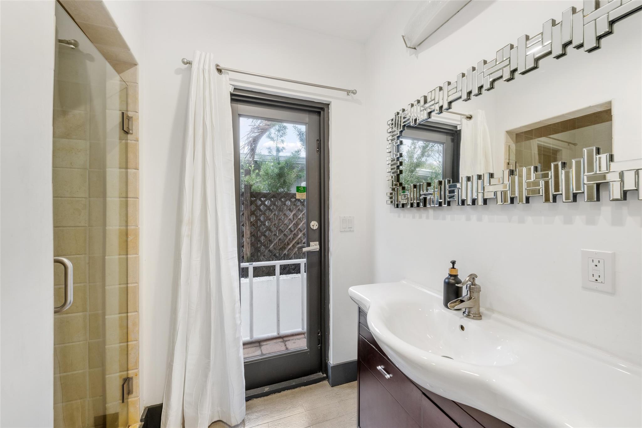 2301 N Atlantic Blvd Fort Lauderdale, FL 33305