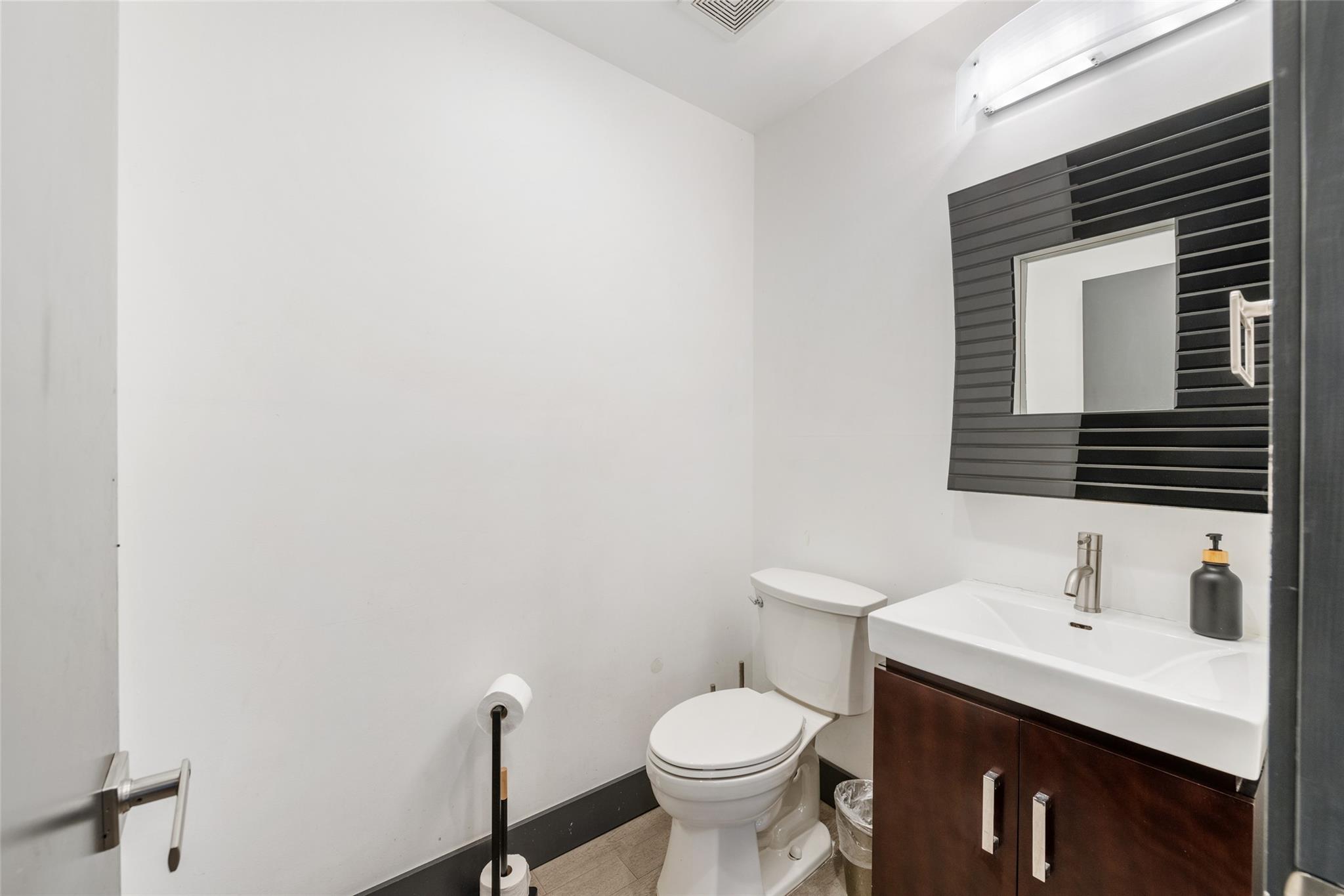 2301 N Atlantic Blvd Fort Lauderdale, FL 33305