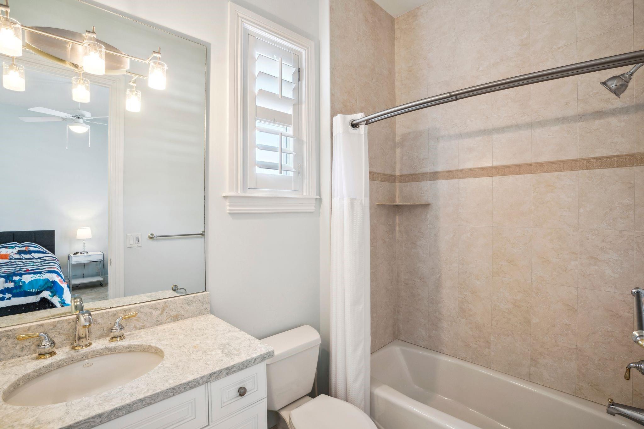 1008 Mandarin Isle Fort Lauderdale, FL 33315