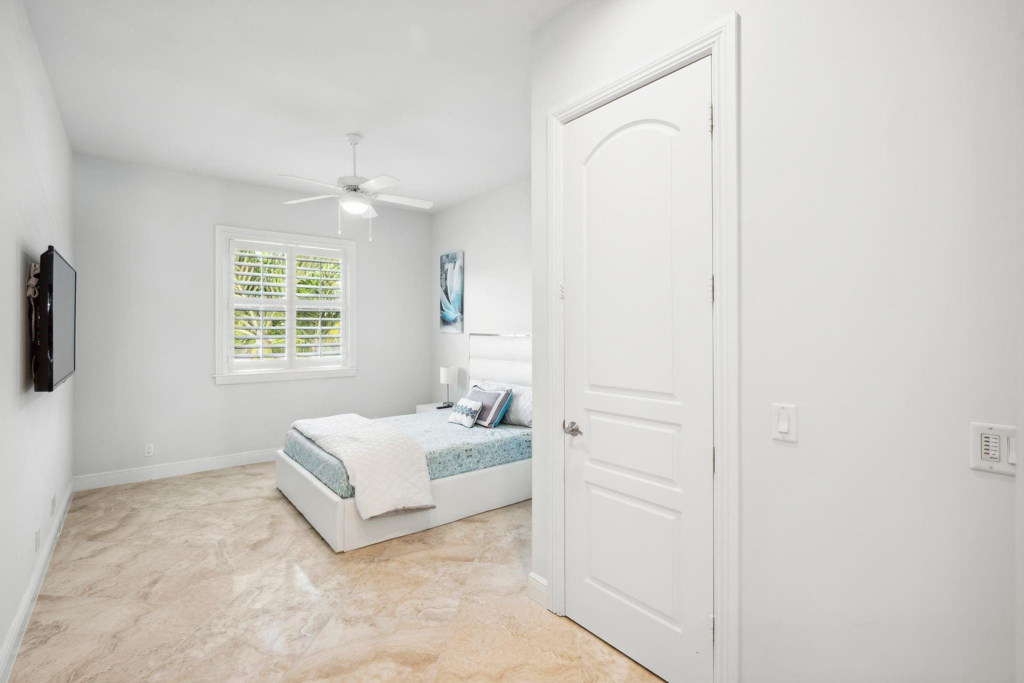 1008 Mandarin Isle Fort Lauderdale, FL 33315