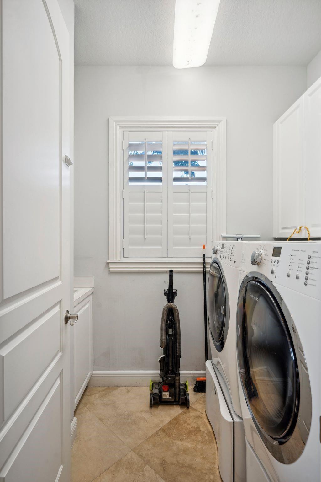 1008 Mandarin Isle Fort Lauderdale, FL 33315