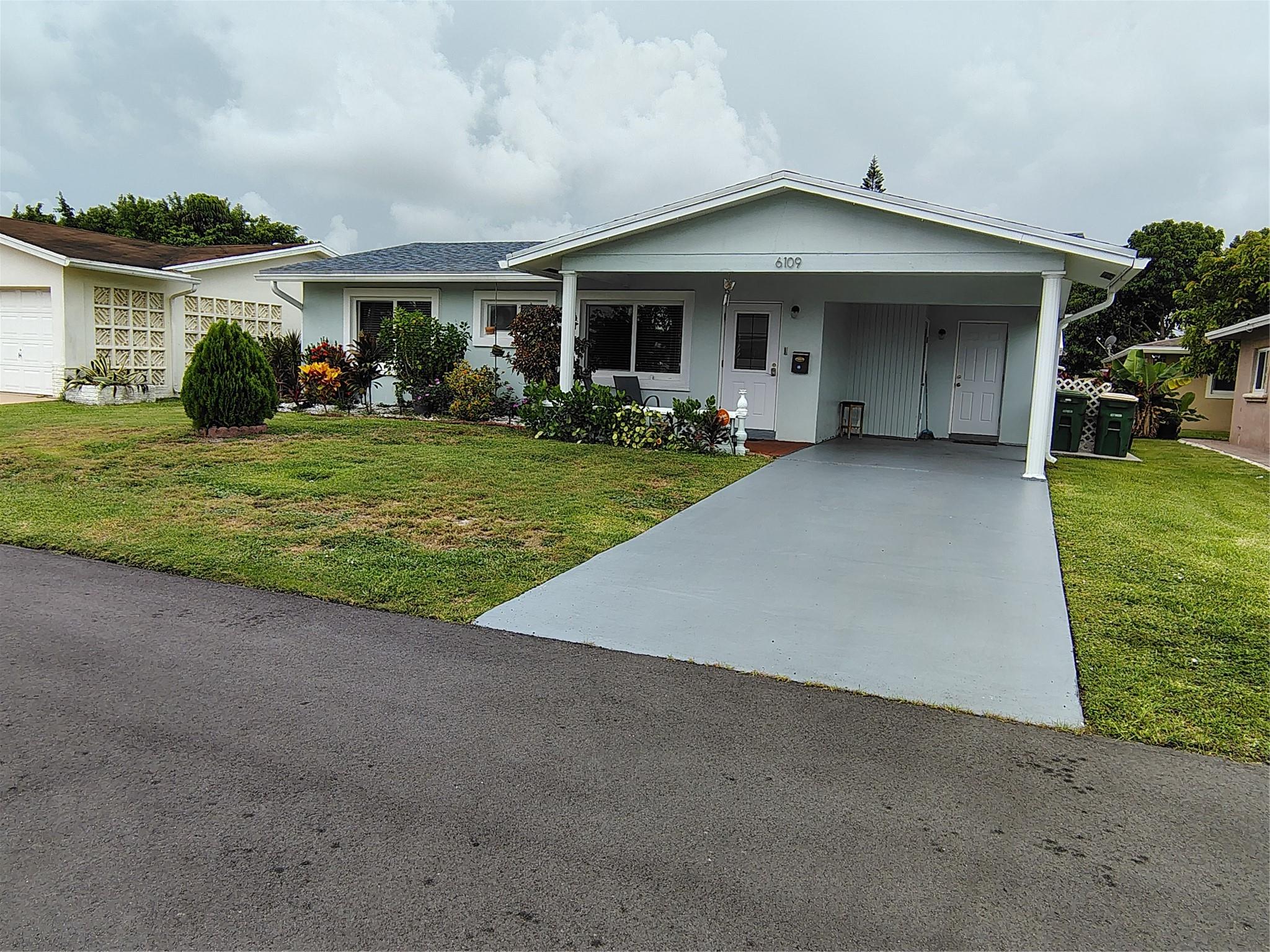 6109 NW 72th Ave