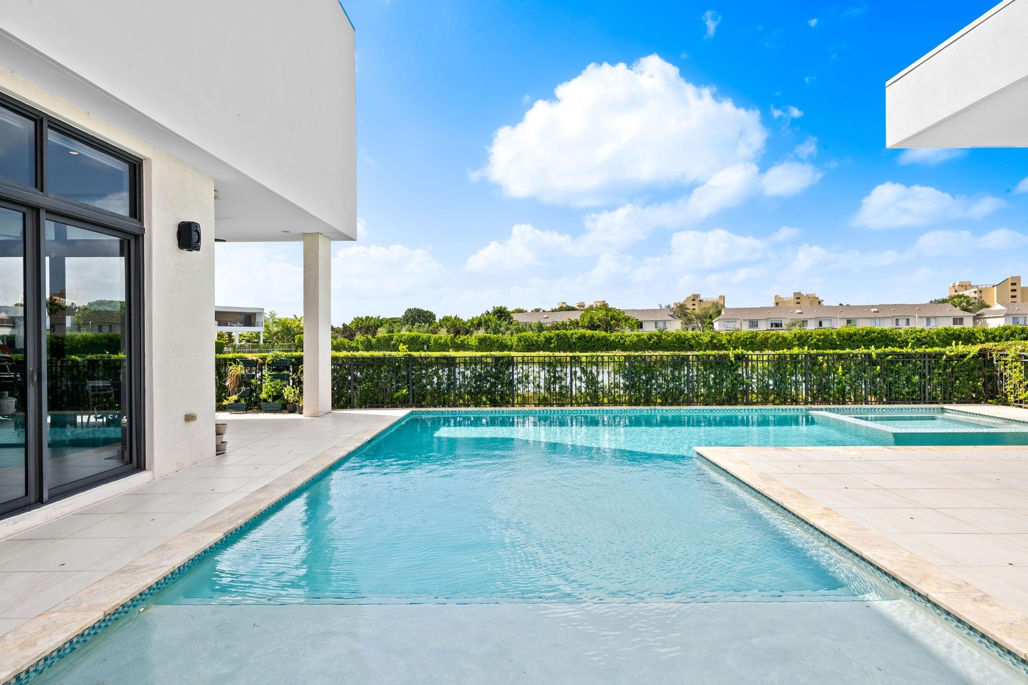 16768 Natures Way Weston, FL 33326